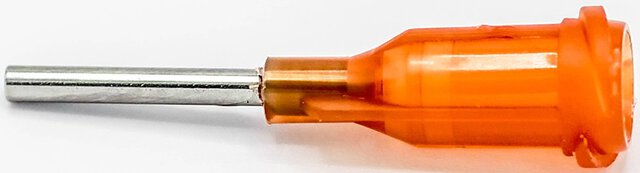 Dosing needle 0.5", straight, gauge 15, amber, straight tip shape