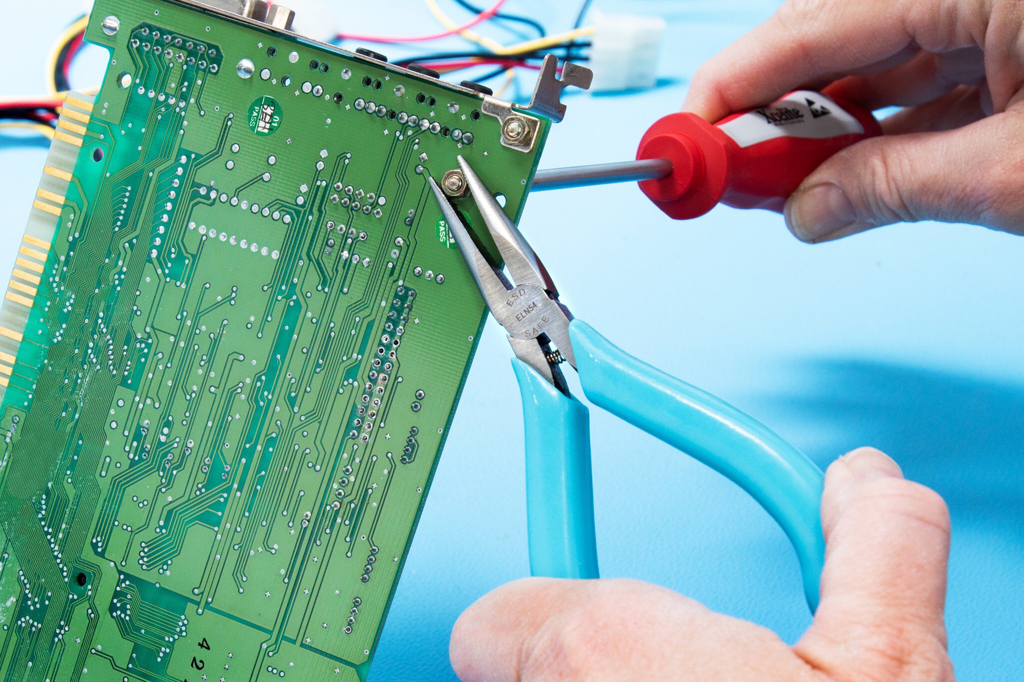 Weller Xcelite 6-1/2" ESD-sichere gezahnte Backen Dünne Lang -Spitzzange #zoom-5