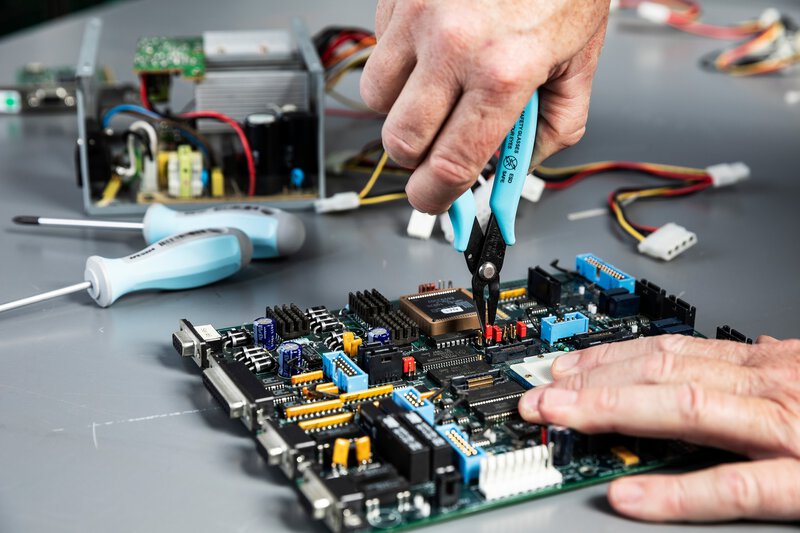 Weller Xcelite Zange – glatte Backen #2