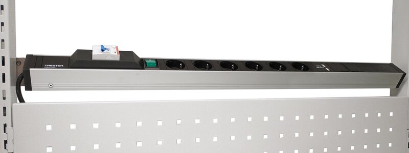 Barre d'énergie 836 mm, 6 prises + interrupteur + interrupteur FI + 2xUSB #3