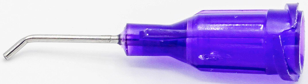 Dosiernadel 0,5", 45° gewinkelt, Gauge 21, lila, abgewinkelt #zoom-1