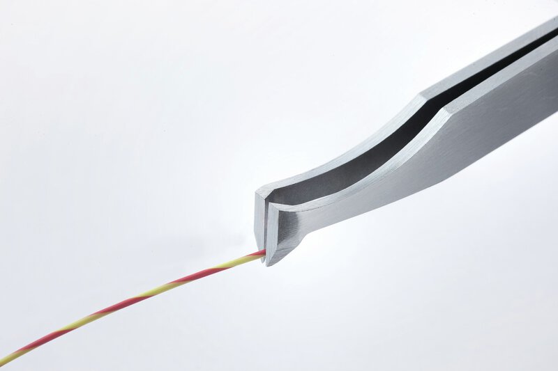 Pincette coupante, tête étroite inclinée, 115 mm #8